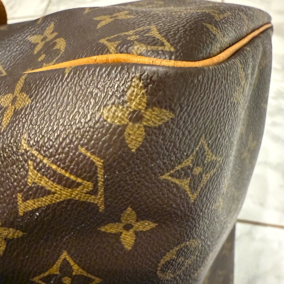 Louis Vuitton Speedy 30 - Picture 12 of 16